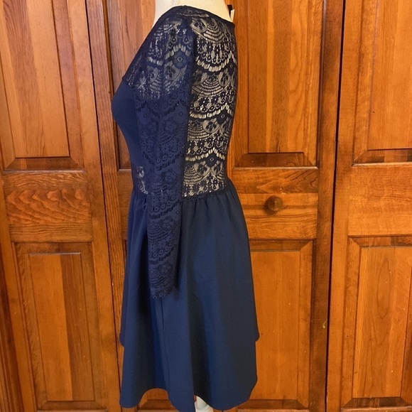 Divided H&M Navy Skater Dress Size 4 Career, Dressy - Picture 3 of 11